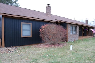 1125 Teddy Bear Ln, West Branch, MI 48661