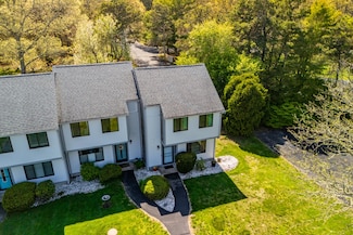 137 Crescent Ln, Brewster, MA 02631