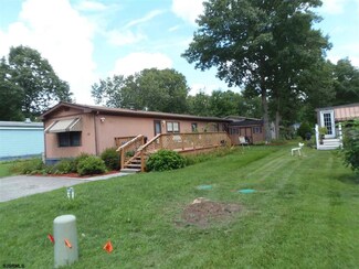 302 Jetty Dr, Egg Harbor Township, NJ 08234