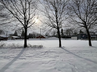 27545 Plymouth Rd, Livonia, MI 48150