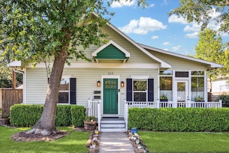 415 E 12th St, Houston, TX 77008