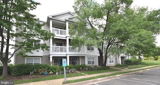 11000 Kinship Ct Unit 301, Manassas, VA 20109