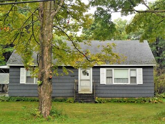 1082 Main St, Becket, MA 01223