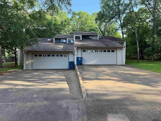 2613 Prestwick, Jacksonville, TX 75766