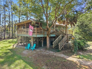 206 Clark Dr, Panacea, FL 32346