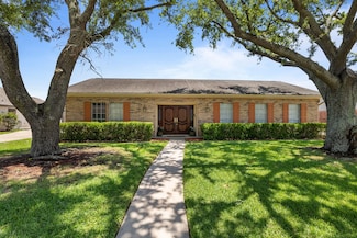 3906 Ecuador Dr, Pasadena, TX 77504