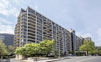 1530 Key Blvd Unit 219, Arlington, VA 22209