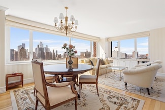 322 W 57th St Unit 33U, New York, NY 10019