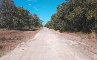2565 5 Mile Creek Rd, Flatonia, TX 78941
