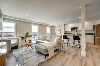 621 Islington St Unit B, Portsmouth, NH 03801