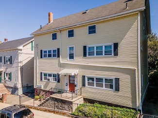 86 Hunter St, Fall River, MA 02721