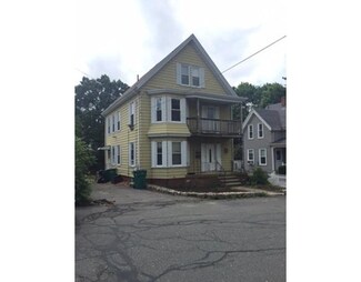 17 Reservoir Rd, Lynn, MA 01905
