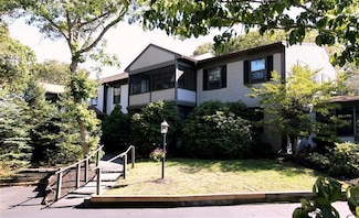 14 Harold St Unit 2D, Harwich Port, MA 02646