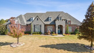 19225 E Twin Creeks Dr, Owasso, OK 74055