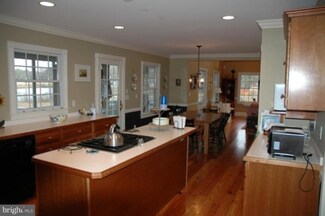 5453 Gunners Range Rd, Royal Oak, MD 21662