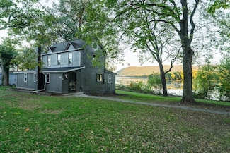 216 Railroad St, Duncannon, PA 17020