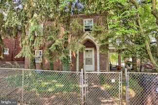 1220 N 14th St, Harrisburg, PA 17103