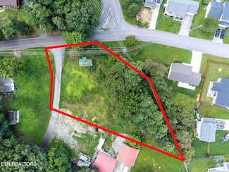 8158 Bell Campground Rd, Powell, TN 37849