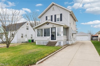 56 27th St NW, Barberton, OH 44203