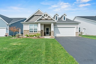 1571 Timberland Dr, Algonquin, IL 60102