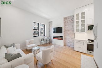 20 E 88th St Unit 5A, New York, NY 10128