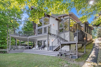 6218 N Loggers Ln, Ludington, MI 49431