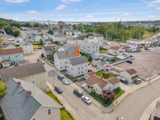 32 Slater St, Fall River, MA 02720
