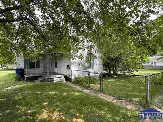 2700 Dillman St, Terre Haute, IN 47802