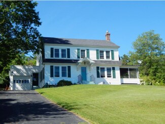 110 Oak Hill Ave, Littleton, NH 03561