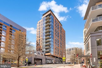 2000 Clarendon Blvd Unit 707, Arlington, VA 22201