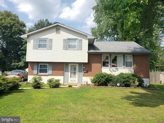 409 Monroe Ave, Beverly, NJ 08010