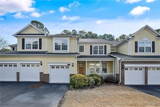 23 Hawk Ridge Dr, Spring Lake, NC 28390