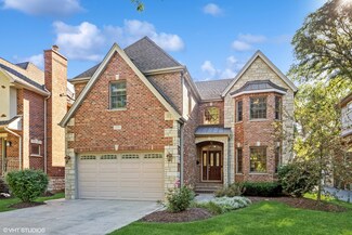 599 S Washington St, Elmhurst, IL 60126