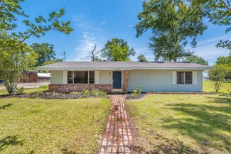 301 S Welty St, Iowa, LA 70647