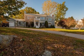 94 Essex Heights Dr, Weymouth, MA 02188