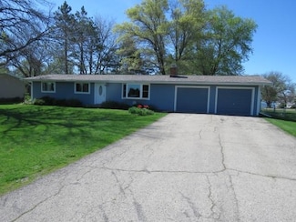 W10343 Del Bern Ln, Fox Lake, WI 53933