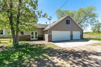 45379 Crystal Hills Dr, Pelican Rapids, MN 56572