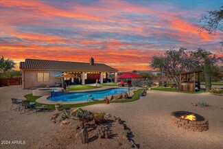 43123 N 14th St, New River, AZ 85087