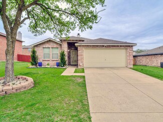 1208 Sullivan Dr, Cedar Hill, TX 75104