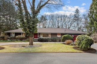 35 Lucas Dr, Haverhill, MA 01830