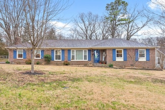 106 Millbrooke Dr, Hopkinsville, KY 42240