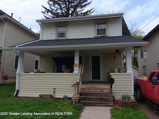 426 S Fairview Ave, Lansing, MI 48912