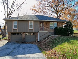 501 NE 113th St, Kansas City, MO 64155