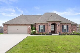 619 Chestnut St, Iowa, LA 70647