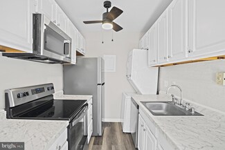3423 5th St SE Unit 45, Washington, DC 20032