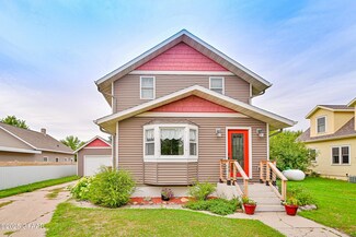 308 Hougen St S, Northwood, ND 58267