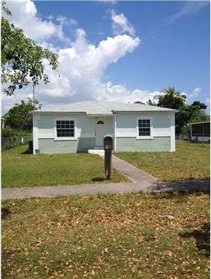 905 NW 121st St, North Miami, FL 33168