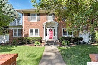102 N 54th St, Omaha, NE 68132