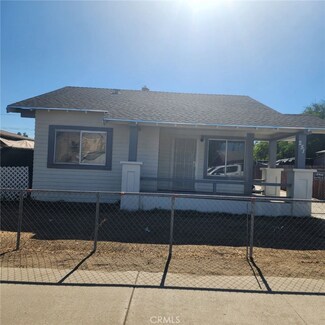 251 W 4th St, Perris, CA 92570