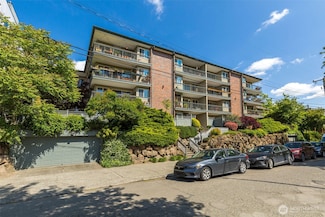 732 11th Ave E Unit 202, Seattle, WA 98102